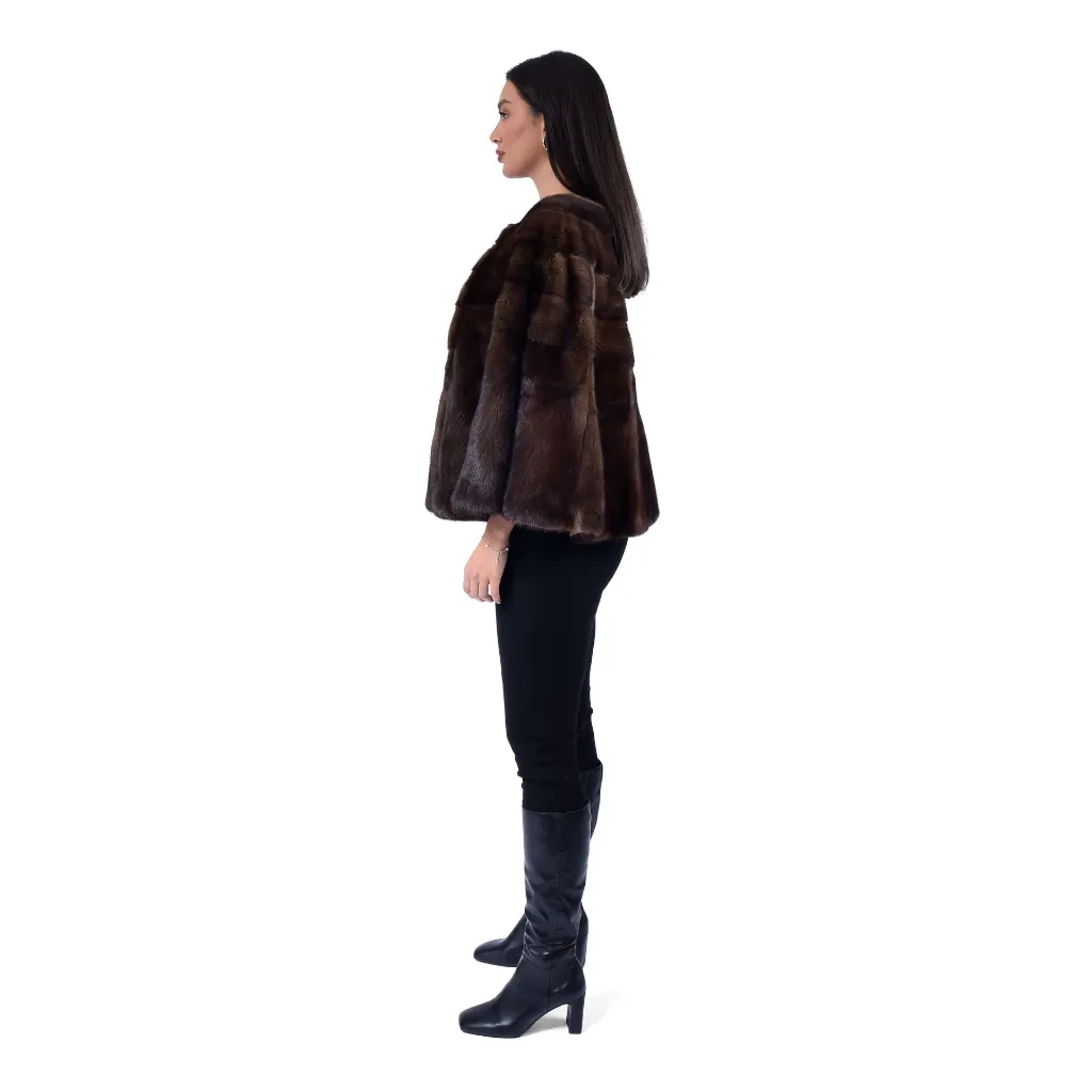 3 - Queen cape 57cm Brawn 3.webp