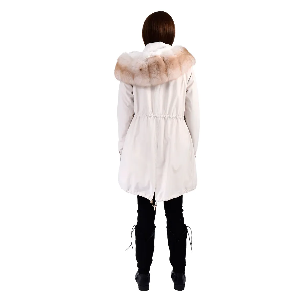 4 -  RAINCOAT fox Fur Page 90cm 2.webp