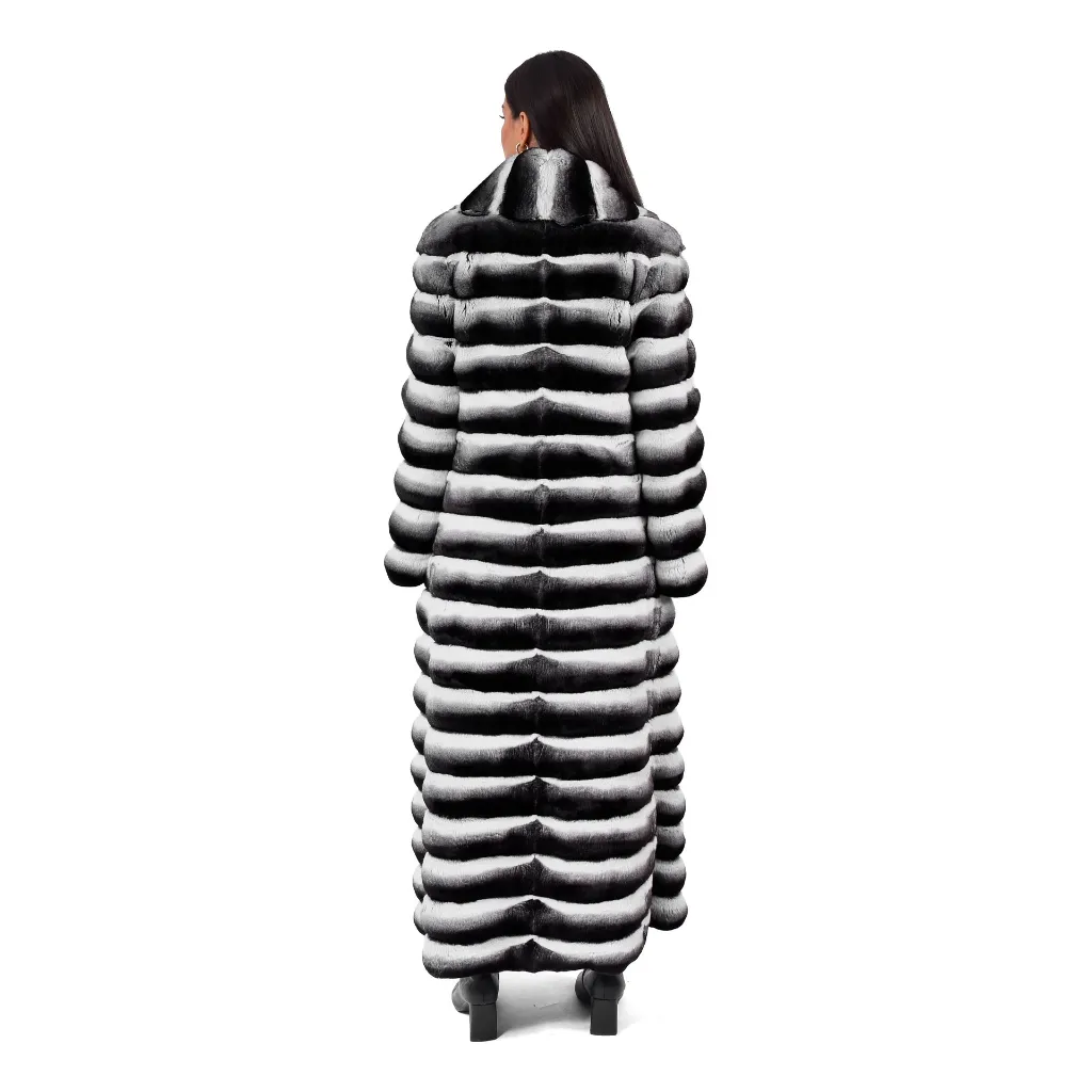 30 - CHINCHILA 135cm black & wight 2.webp