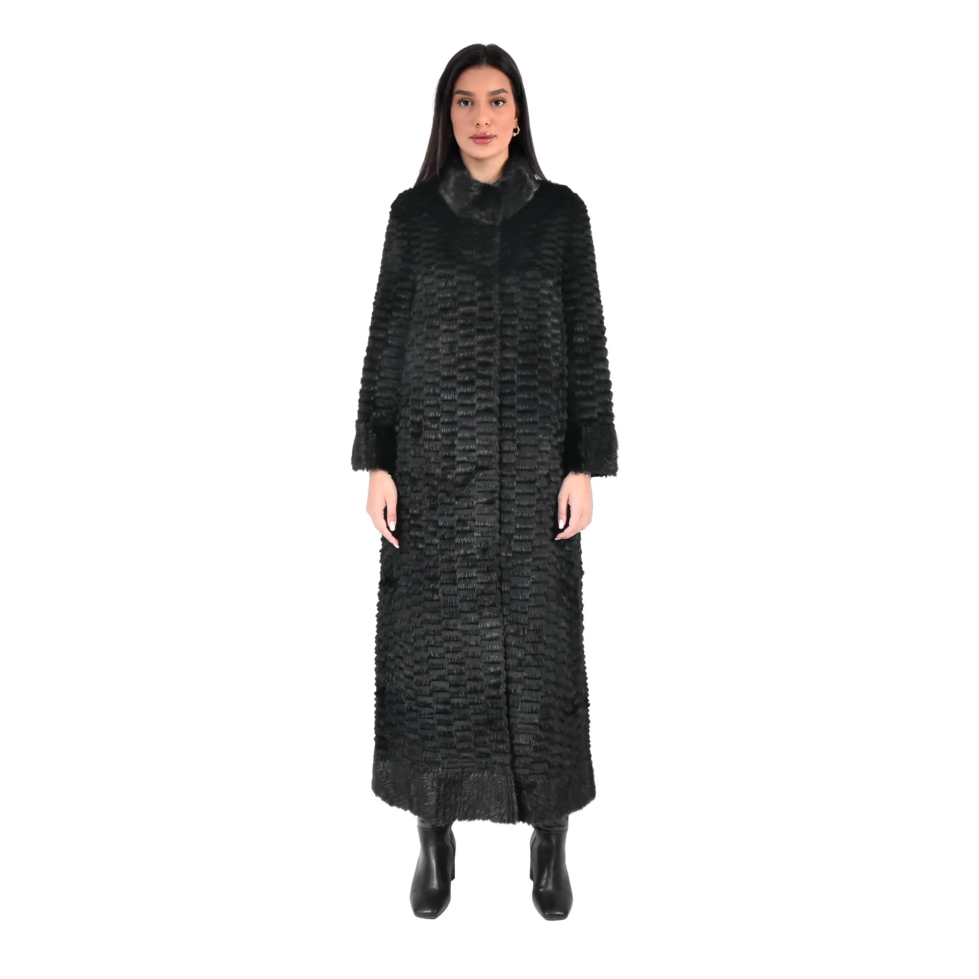 جاكيت فرو المنك والارنب  الطول 135 cm