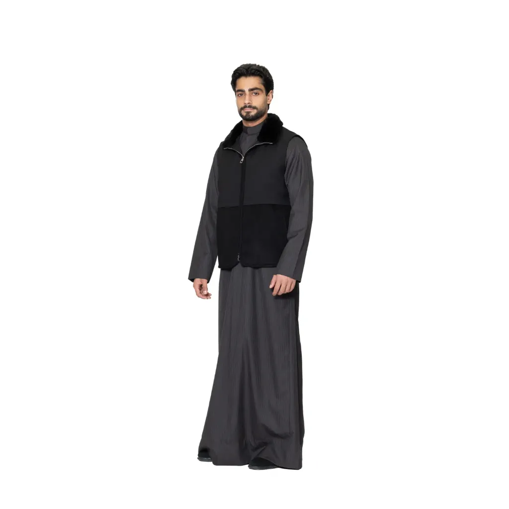 ڤيست كشمير وصوف والبطانه بوليستر  والقلبه كشمير و اتبدل  بفرو الارنب